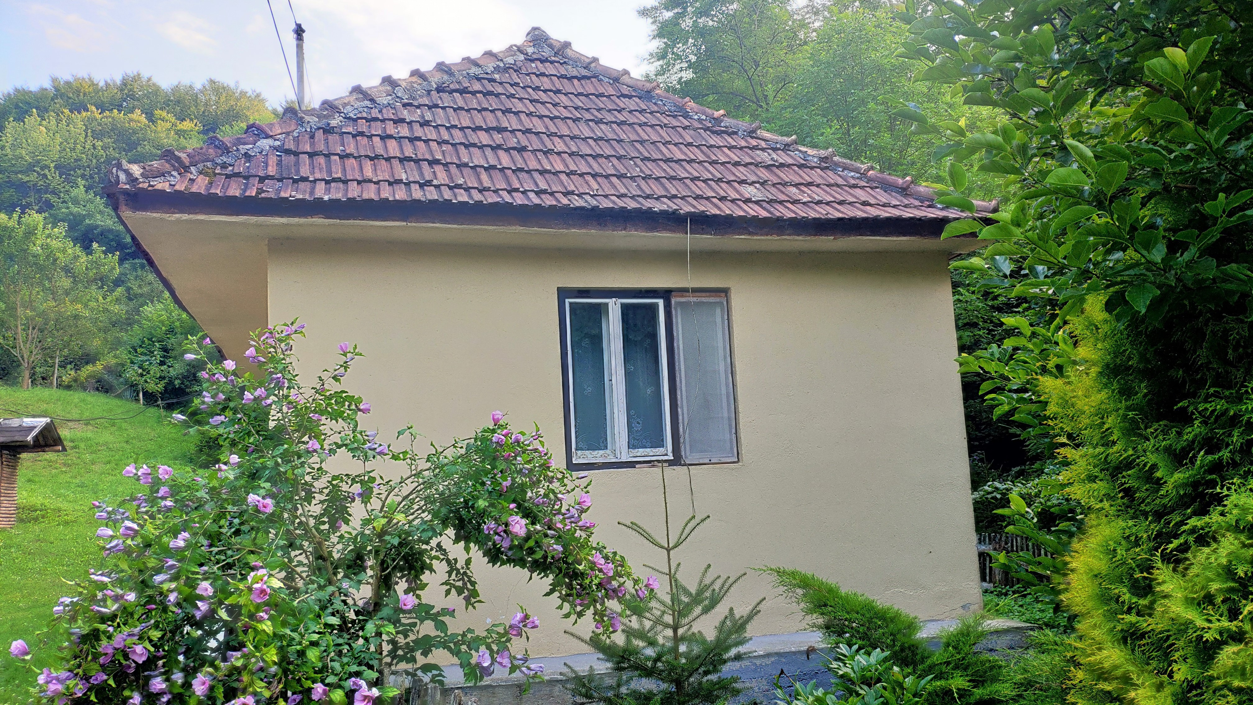 Maďarsko - rodinný dom v obci Hollóháza
