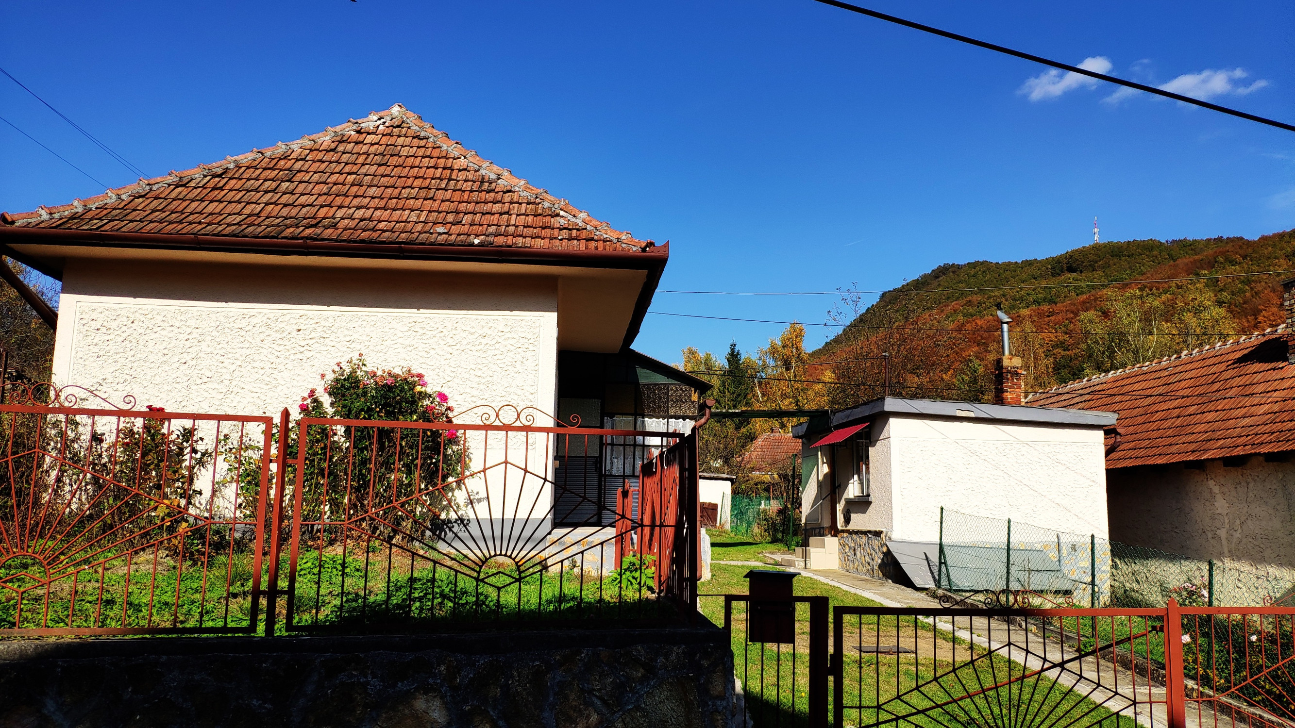 Maďarsko - rodinný dom v obci Hollóháza