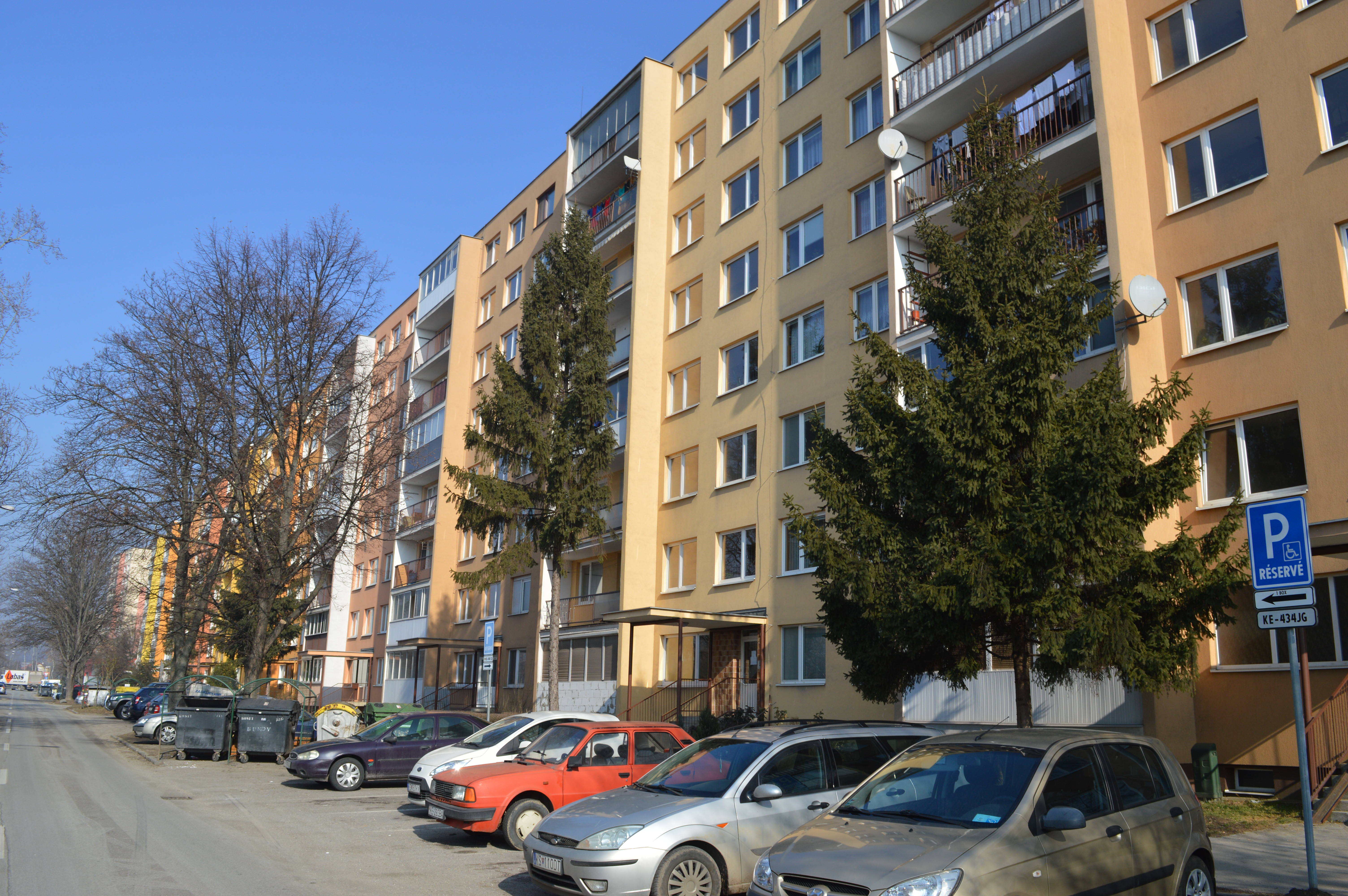 3 izbový byt, 6m loggia, rekonštrukcia, Košice, ul. Bukovecká