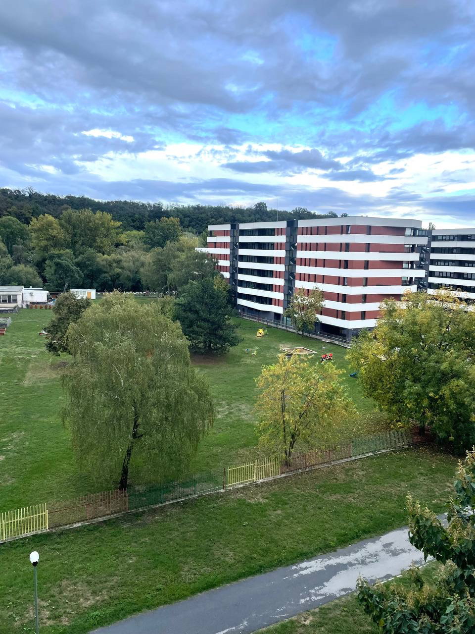 1 izbový byt s dvoma loggiami - 42 m2, Košice - Nad Jazerom, ul. Stálicová