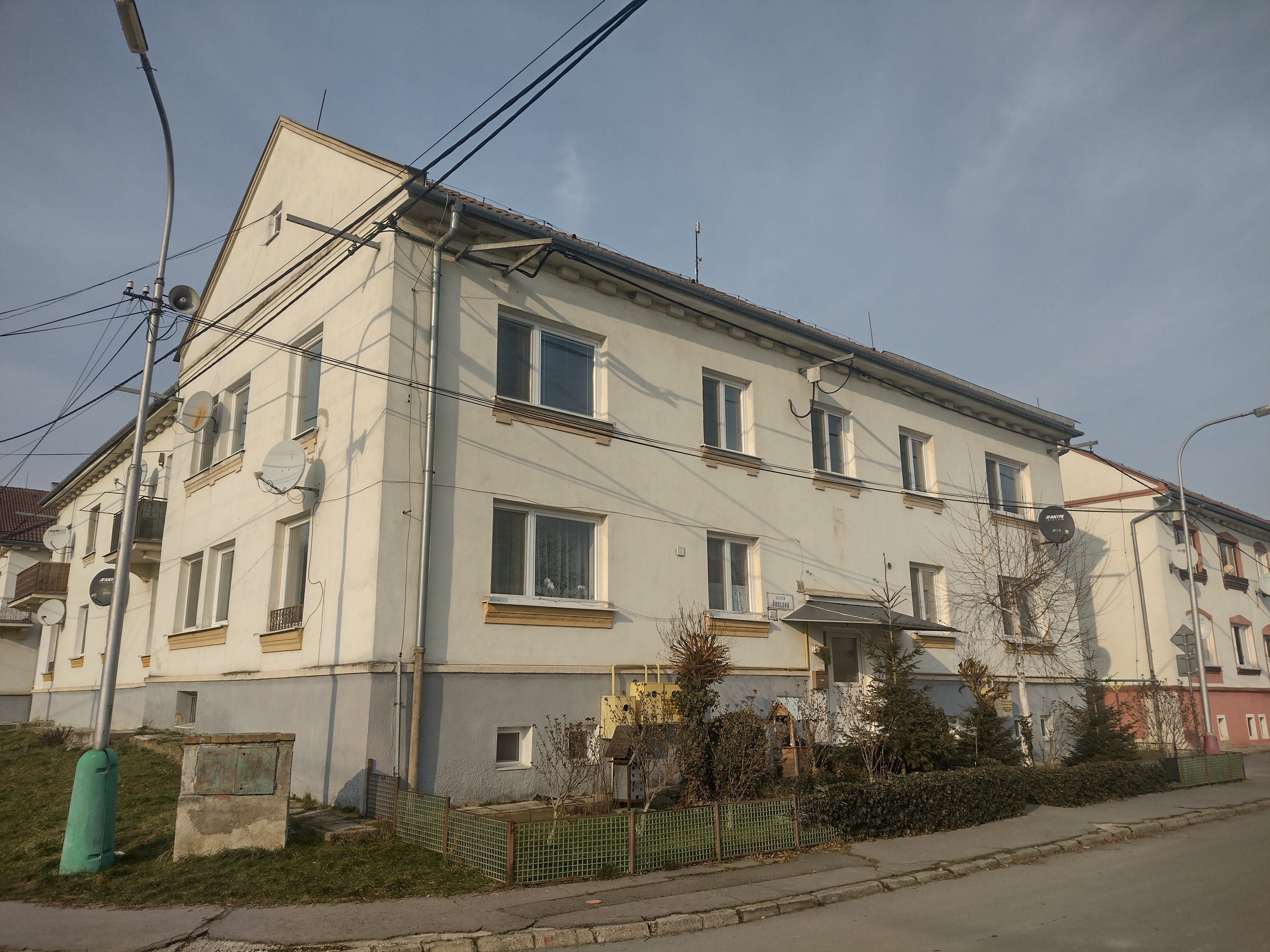 2 izbový tehlový byt s garážou, Vranov nad Topľou, ul. Školská