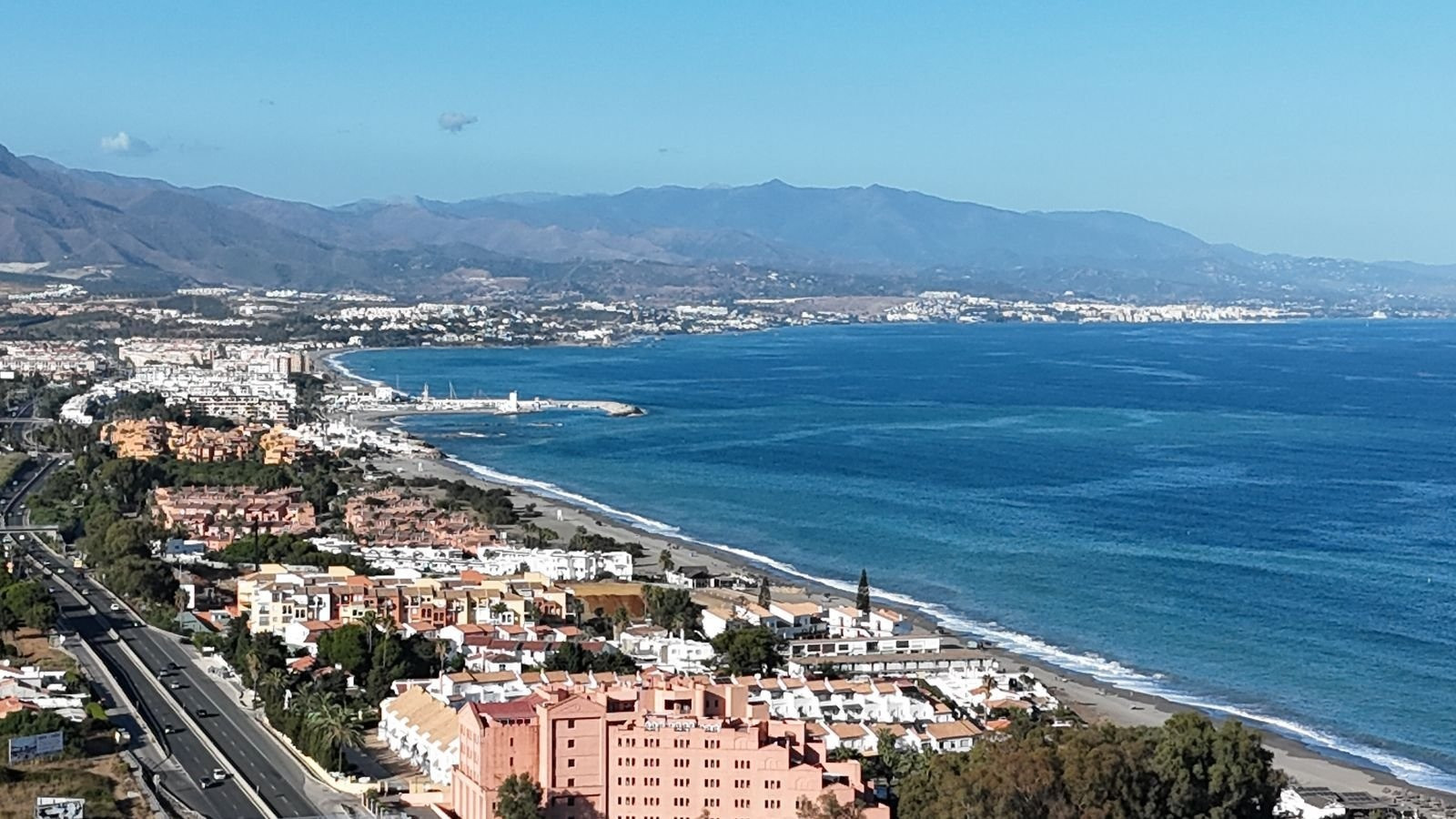 Dvojpodlažný 4 izbový penthouse, Manilva, Costa del Sol, Španielsko