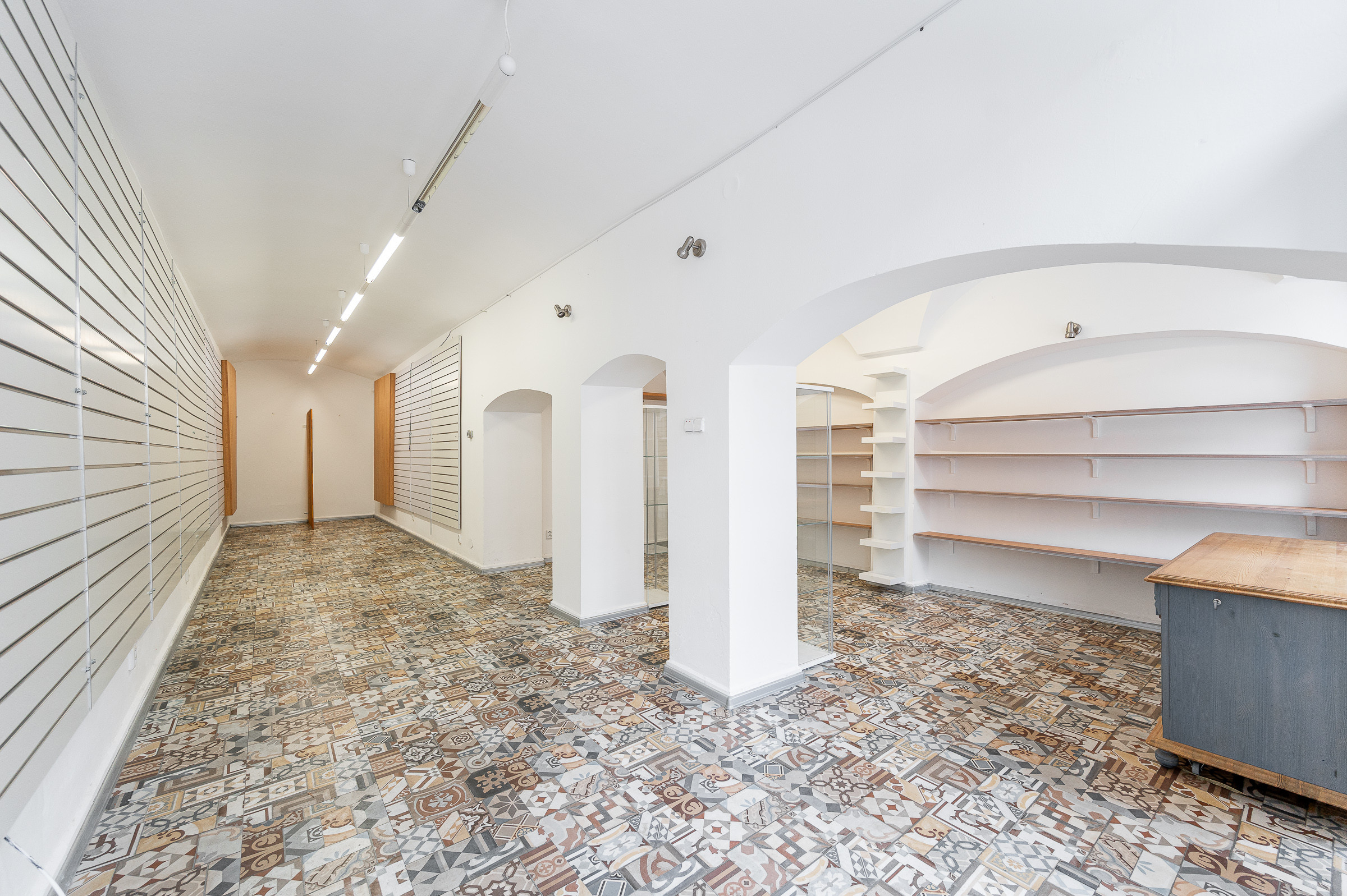 Obchodný priestor na Alžbetinej ulici, Košice - Staré Mesto