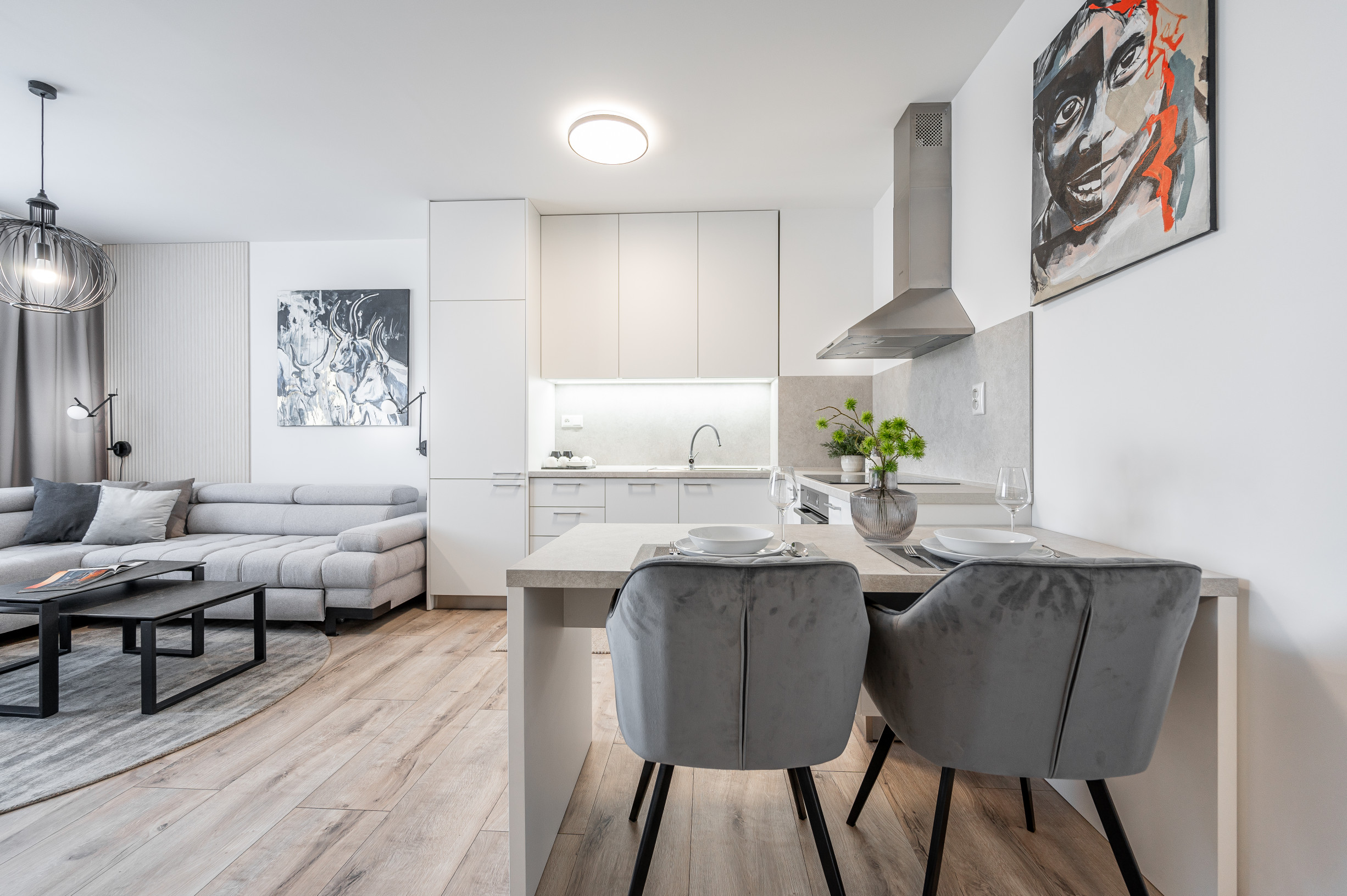 Moderný kompletne zariadený 2 izbový byt - Jantárova ul., Košice