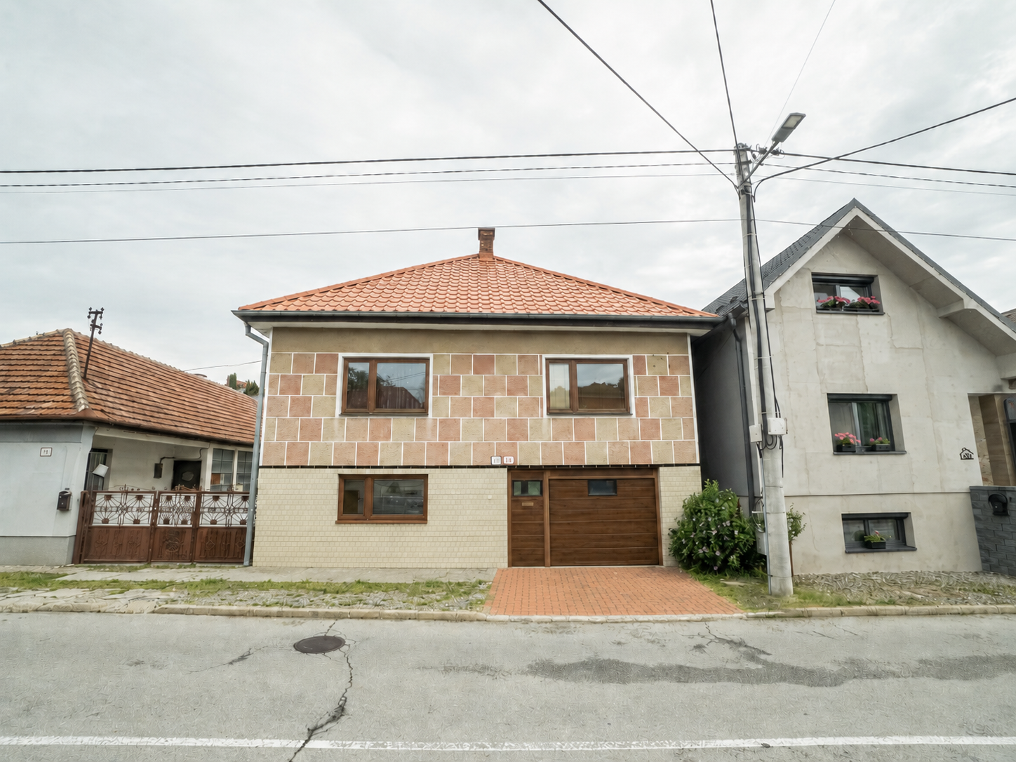 REZERVOVANÉ 4 izbový rodinný dom s veľkým pozemkom, Myslavská - Košice
