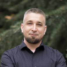  LADISLAV PUSZTAI 