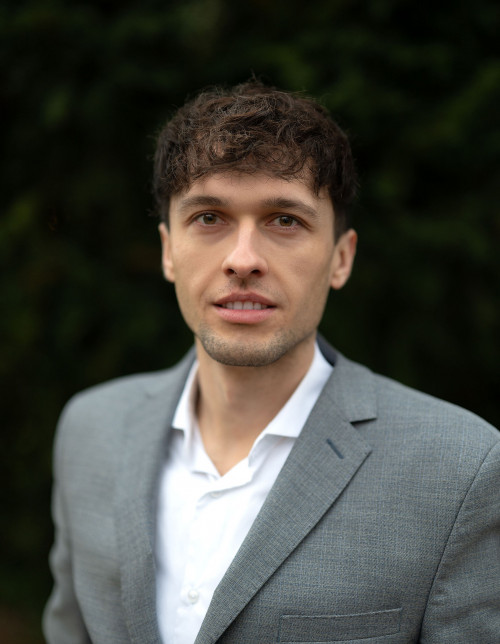 PETER KNAP