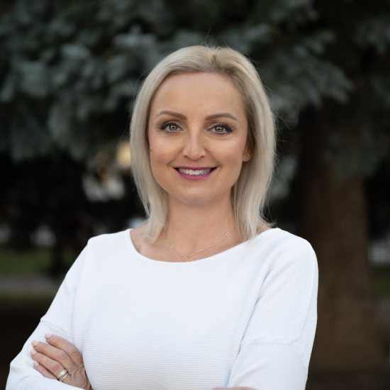 Ing. VIKTÓRIA BRONIŠOVÁ