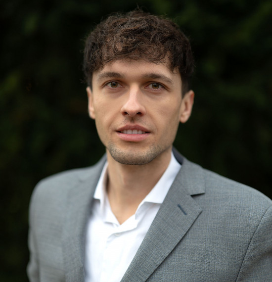 PETER KNAP