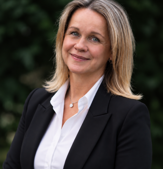  JANKA HALÁSZOVÁ 