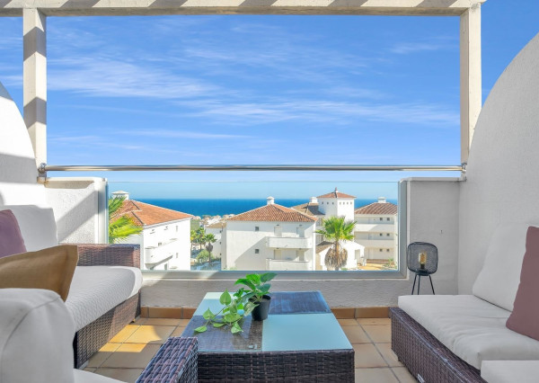 Moderný 3 izbový apartmán v komplexe Small Oasis