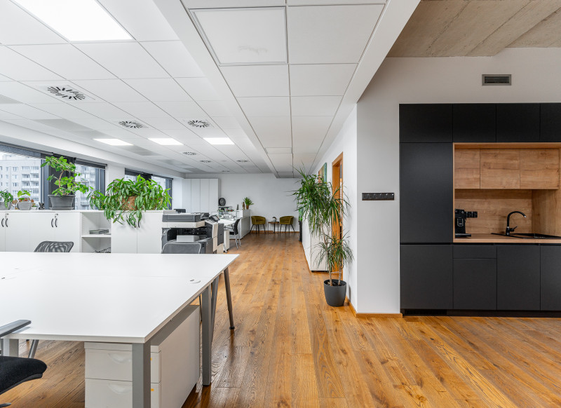 Kancelársky priestor, DUETT I Námestie osloboditeľov