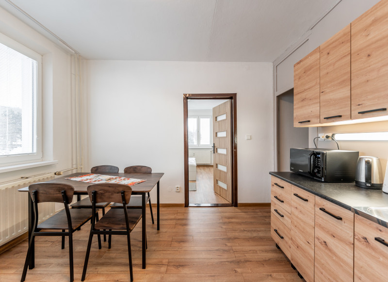 2 izbový byt s loggiou, Krosnianska ul.