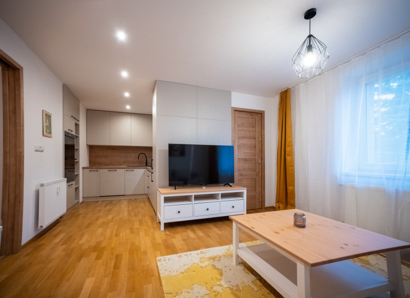 2 izbový byt, Košice - Juh, Pasteurovo námestie