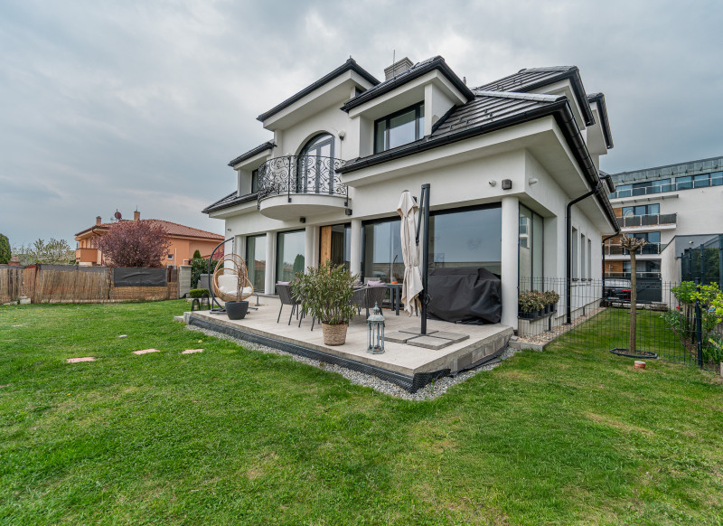 Luxusná vila v prestížnej lokalite Terasa – Grot