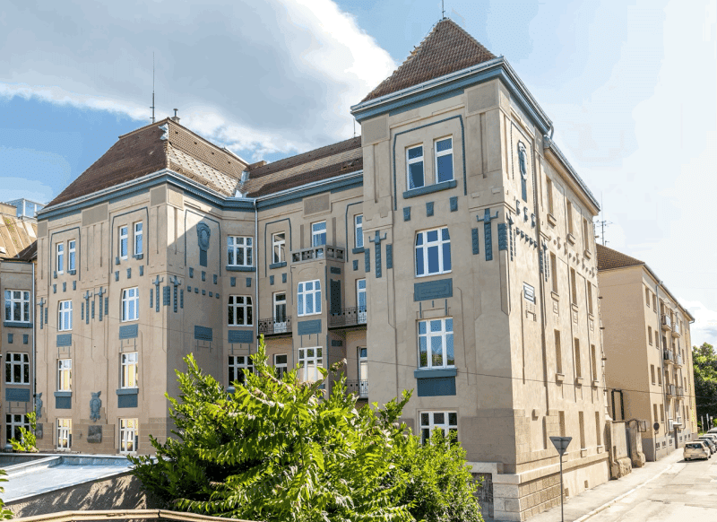 Palác Jeney - 4 izbový byt - Prémiové rezidenčné bývanie