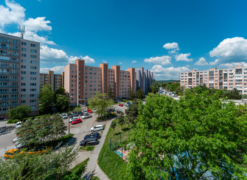 REZERVOVANÉ 3 izbový byt - Košice - Sídlisko KVP, Zombova ul.