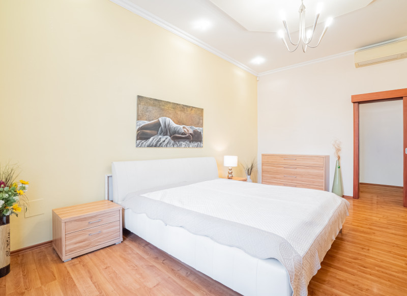 Staromestský tehlový byt s vlastným nádvorím, Košice - Staré Mesto