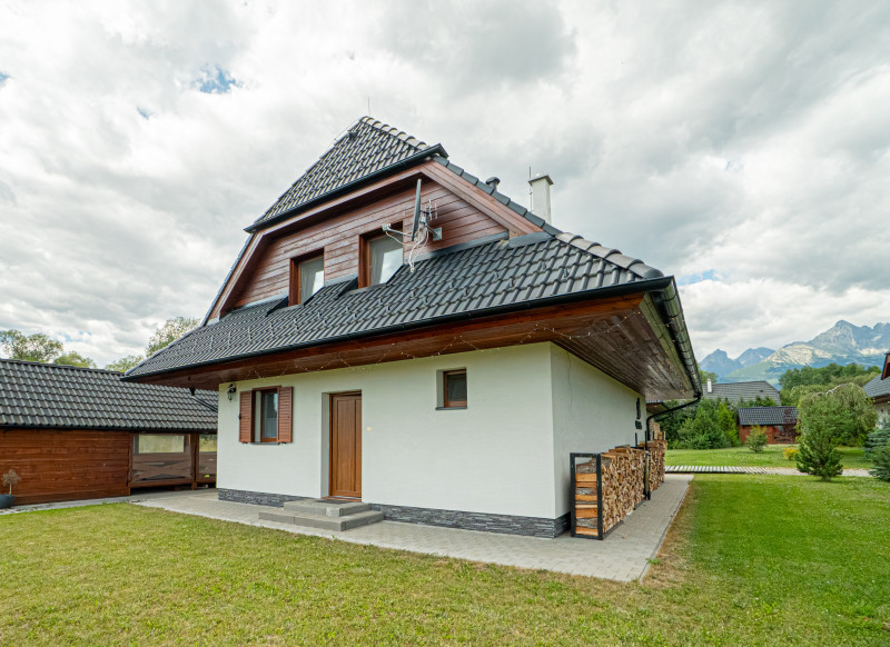 REZERVOVANÉ Priestranná chata s výhľadom na Tatry, Stará Lesná