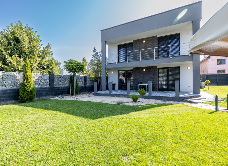 Novostavba rodinného domu, Kavečany